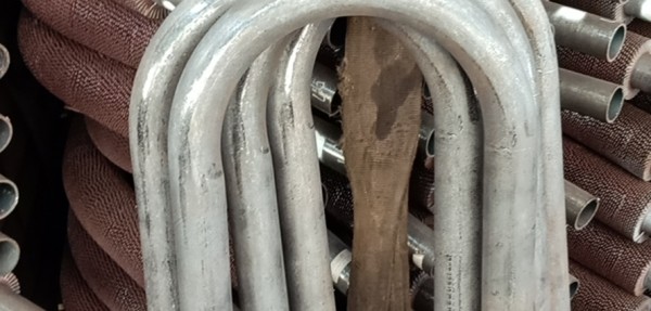 水冷壁前墙管屏\15CrMoG、Φ28.6×5.6mm（内螺纹） L=6000mm管屏节距2×46mm