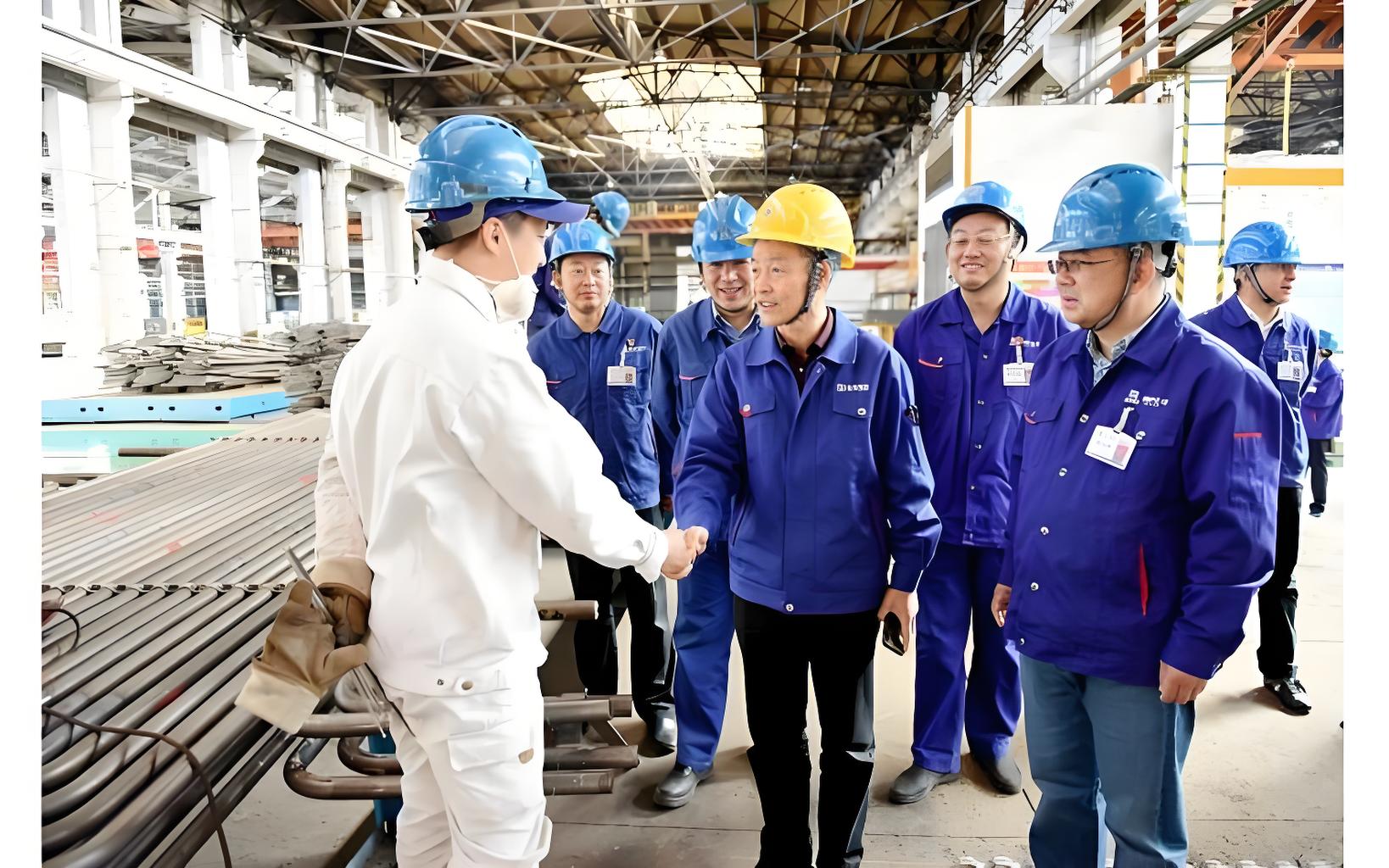 水冷壁连管屏（3根）管子规格为φ31.8×6.5 适用于东方锅炉厂生产的DG1280/25.4-II3锅炉后墙水冷壁管 15CrMoG