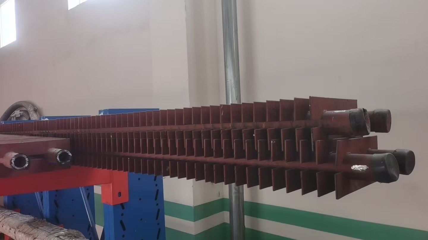 省煤器肋片管 配DG2103/29.3-Ⅱ型锅炉省煤器用\Φ45×7 单根管≥6M 材质 SA 210C